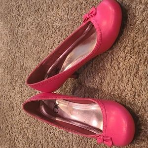 pink kitten heel pumps